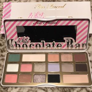 White chocolate bar palette